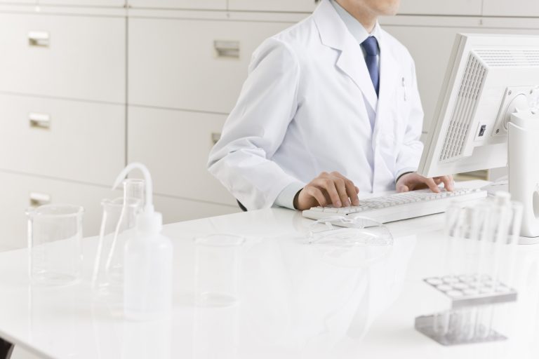 大学病院にてデータ解析業務