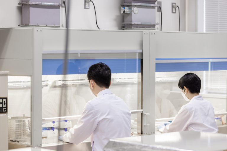 大学研究室にてバイオ研究補佐（週2日～4日）